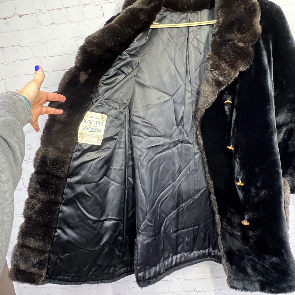 🎬(Relisted)•VINTAGE Like New |•FAIRMOOR•| Borgana Two Tone Brown Faux Fur Coat - Picture 11 of 15